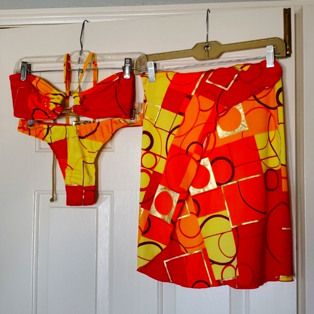 VENUS RARE VINTAGE 1 OF A KIND TRIKINI SWIMWEAR SIZE 6